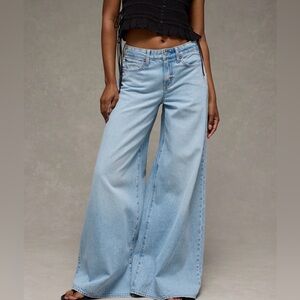 American Eagle Baggy A-Line fit Mid Rise Stretch Jean NWT